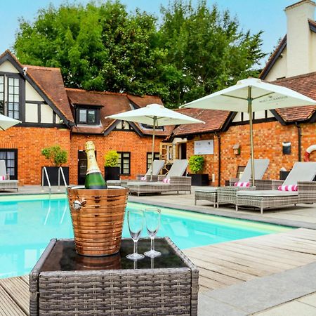 The Inn On The Green Cookham Dean Екстериор снимка
