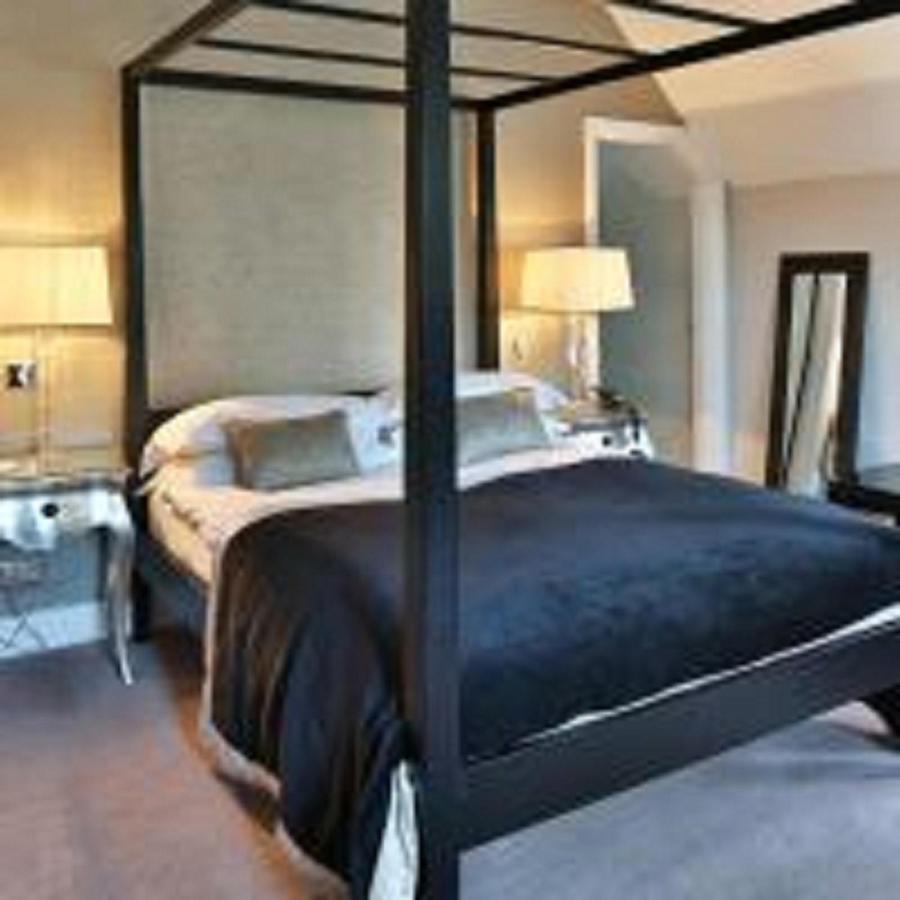 The Inn On The Green Cookham Dean Екстериор снимка