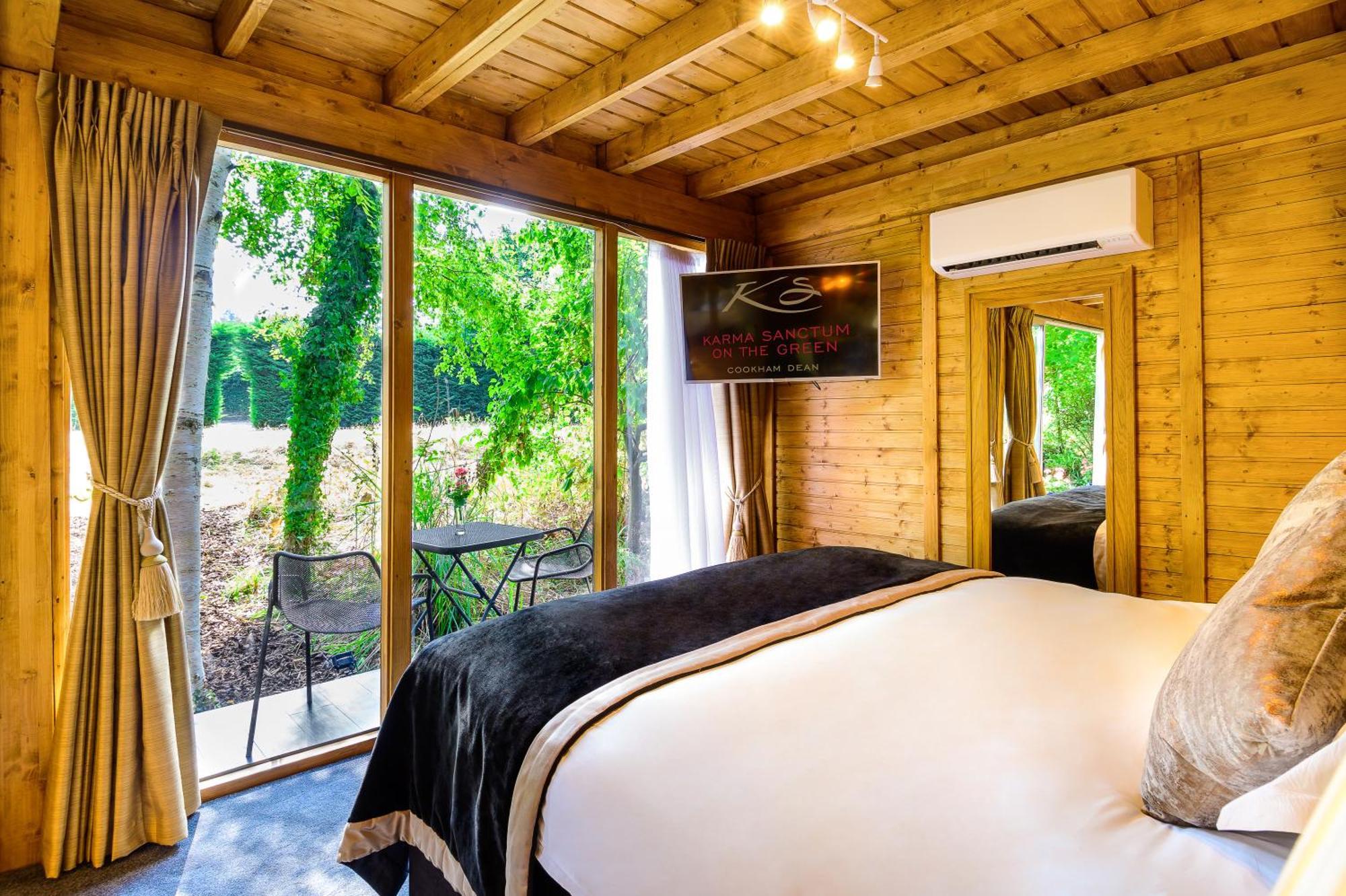 The Inn On The Green Cookham Dean Екстериор снимка