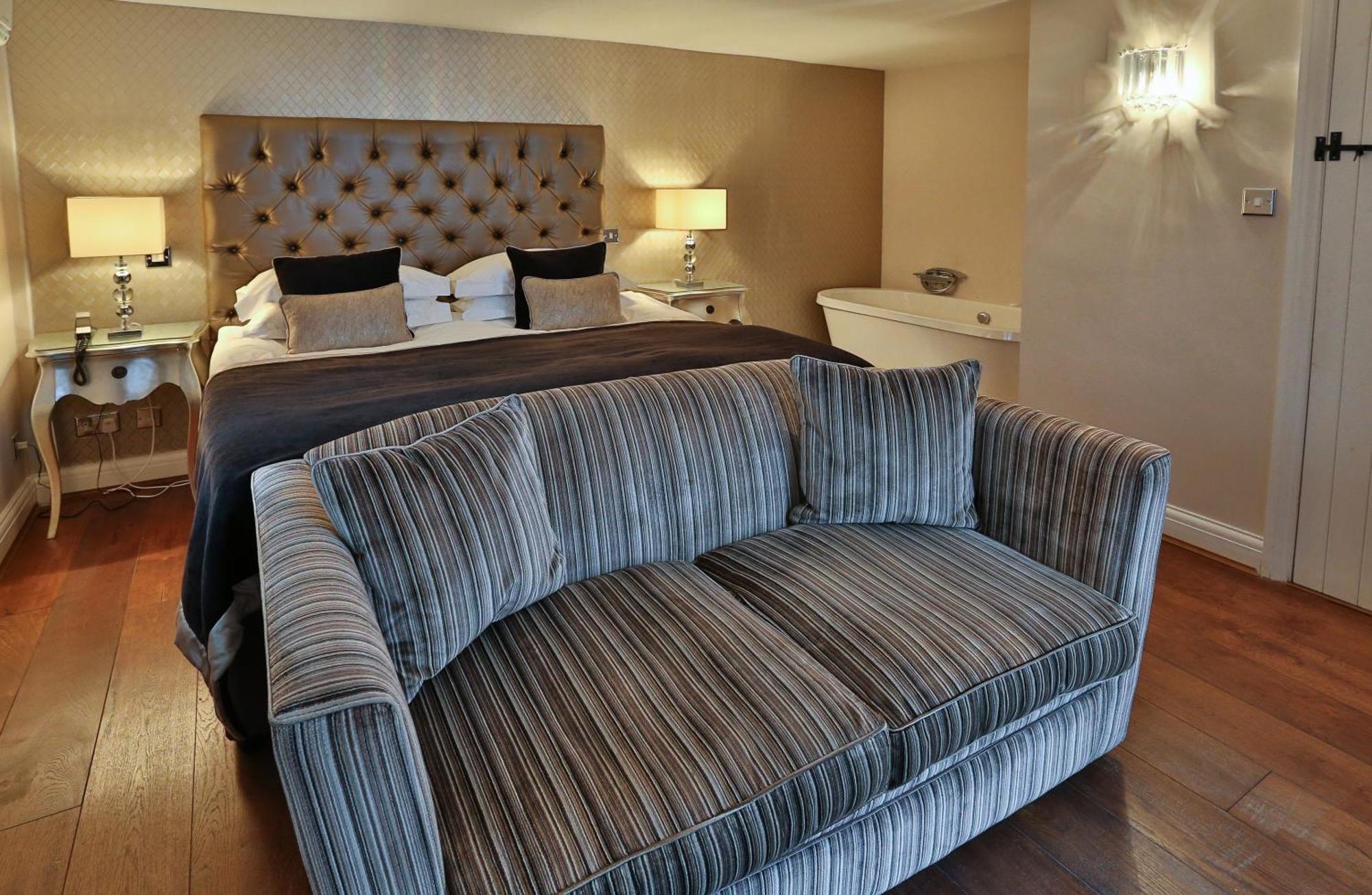 The Inn On The Green Cookham Dean Екстериор снимка