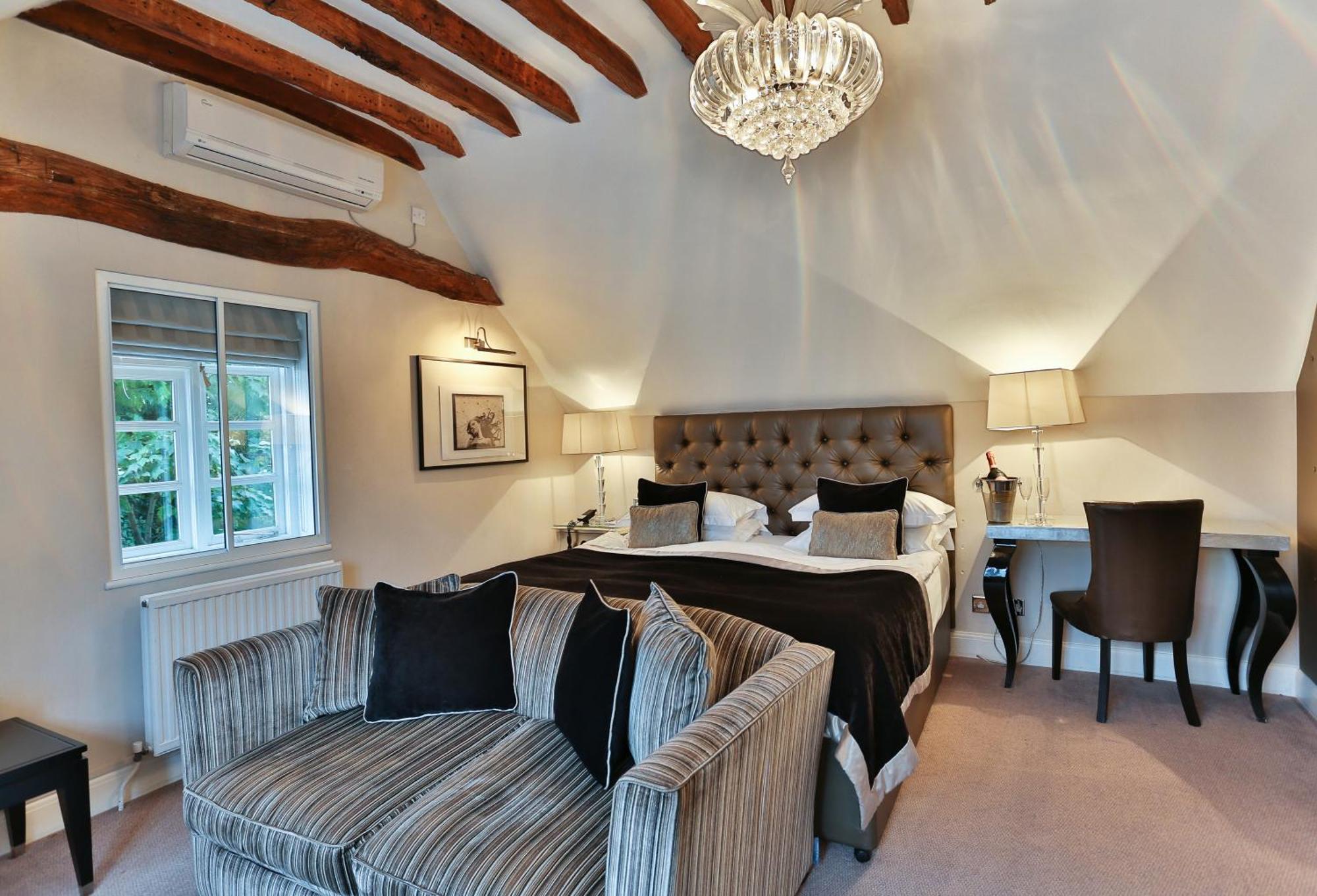 The Inn On The Green Cookham Dean Екстериор снимка